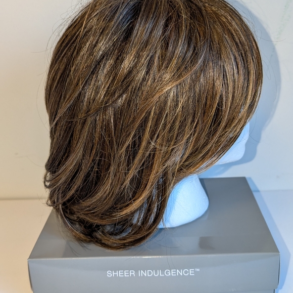 Raquel Welch Signature Collection Hazelnut - Picture 12 of 13